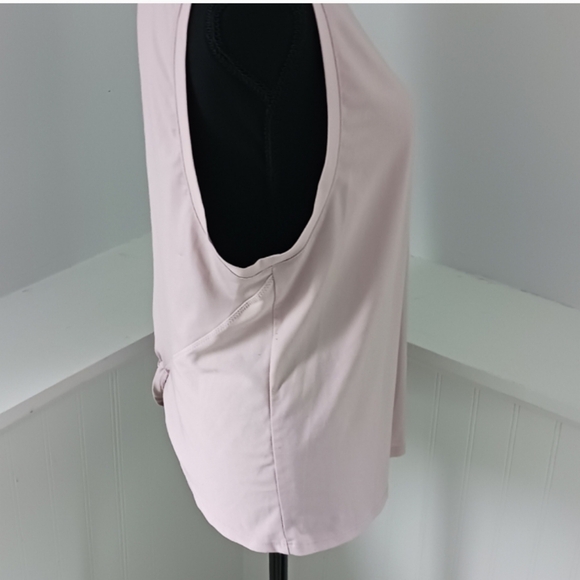 Fabletics Open Back Muscle Tank Size Medium - Picture 2 of 4